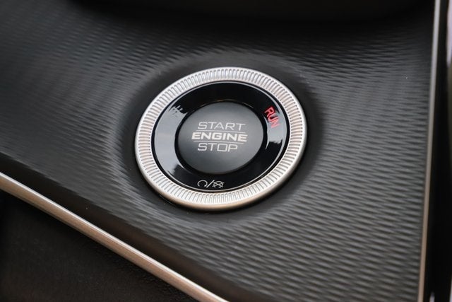 2025 Jeep Grand Cherokee GRAND CHEROKEE L LAREDO X 4X4