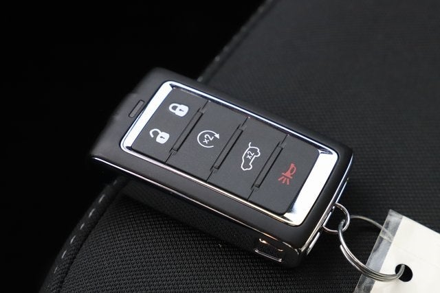 2025 Jeep Grand Cherokee GRAND CHEROKEE L LAREDO X 4X4