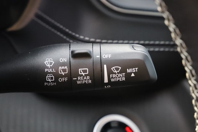 2025 Jeep Grand Cherokee GRAND CHEROKEE L LAREDO X 4X4