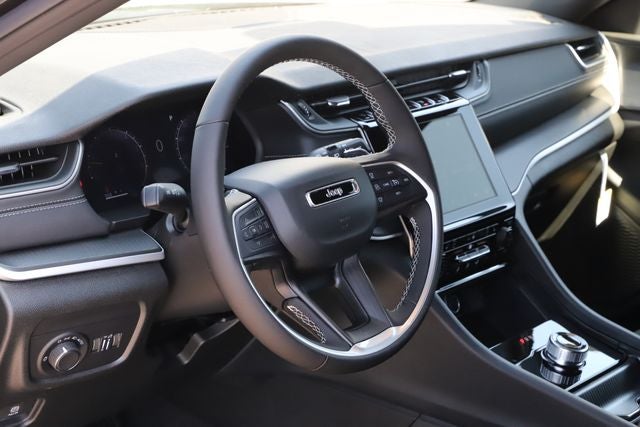 2026 Jeep Grand Cherokee GRAND CHEROKEE L LAREDO X 4X4