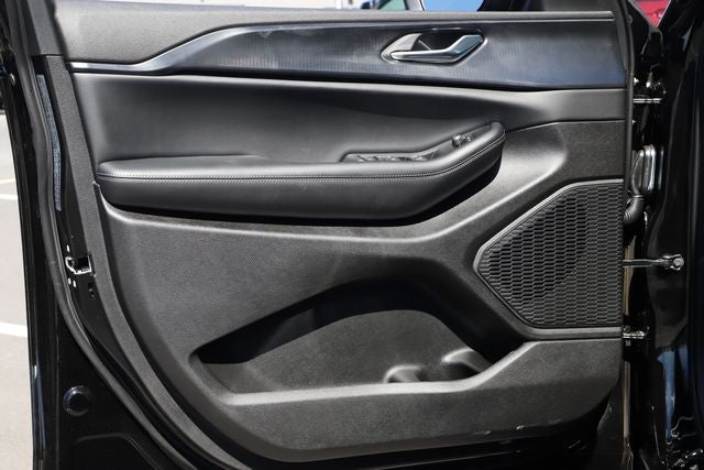 2026 Jeep Grand Cherokee GRAND CHEROKEE L LAREDO X 4X4