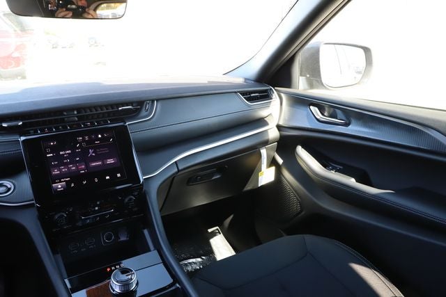 2026 Jeep Grand Cherokee GRAND CHEROKEE L LAREDO X 4X4