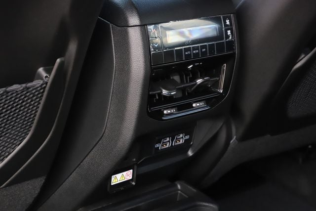 2026 Jeep Grand Cherokee GRAND CHEROKEE L LAREDO X 4X4