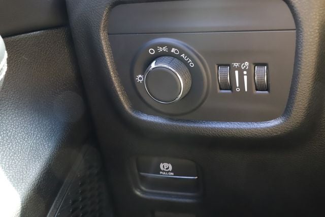2026 Jeep Grand Cherokee GRAND CHEROKEE L LAREDO X 4X4