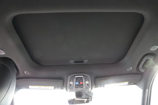 2027 Jeep Grand Cherokee GRAND CHEROKEE L LAREDO ALTITUDE 4X4