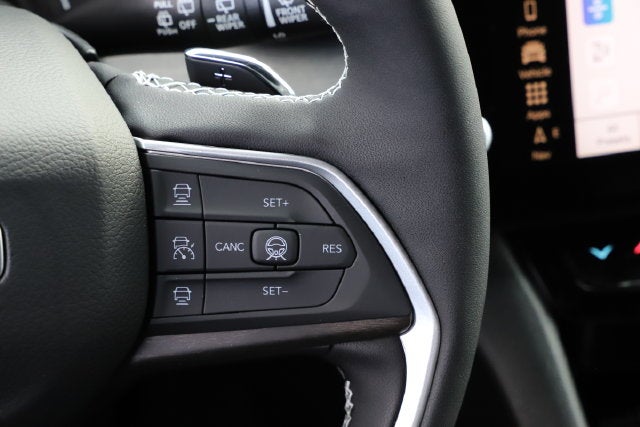 2027 Jeep Grand Cherokee GRAND CHEROKEE L LAREDO ALTITUDE 4X4