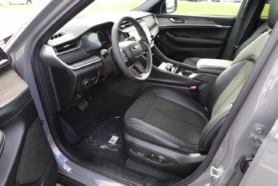 2027 Jeep Grand Cherokee GRAND CHEROKEE L LAREDO ALTITUDE 4X4