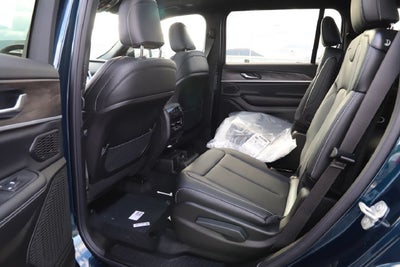 2027 Jeep Grand Cherokee GRAND CHEROKEE L LIMITED 4X4