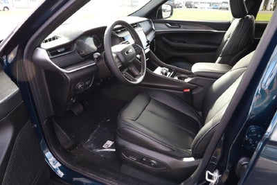 2027 Jeep Grand Cherokee GRAND CHEROKEE L LIMITED 4X4