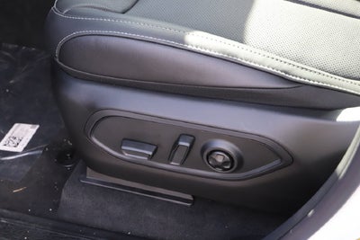 2027 Jeep Grand Cherokee GRAND CHEROKEE L LIMITED RESERVE 4X4