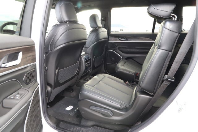2027 Jeep Grand Cherokee GRAND CHEROKEE L LIMITED RESERVE 4X4