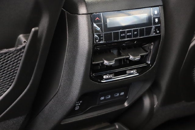 2027 Jeep Grand Cherokee GRAND CHEROKEE L LIMITED RESERVE 4X4
