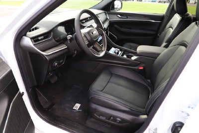 2027 Jeep Grand Cherokee GRAND CHEROKEE L LIMITED RESERVE 4X4