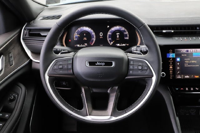 2027 Jeep Grand Cherokee GRAND CHEROKEE L LIMITED RESERVE 4X4