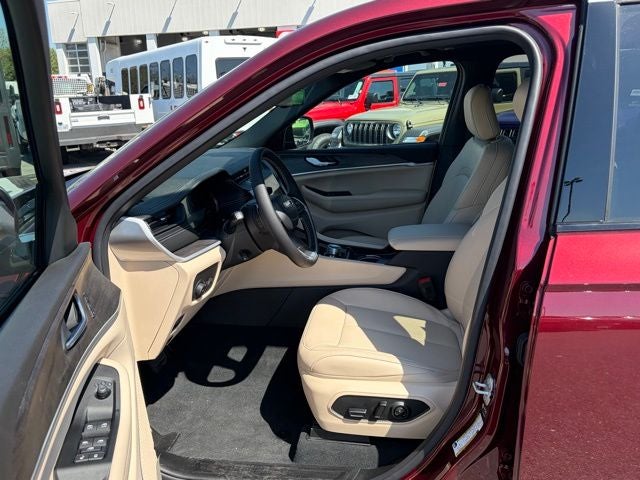 2026 Jeep Grand Cherokee GRAND CHEROKEE L LIMITED 4X4