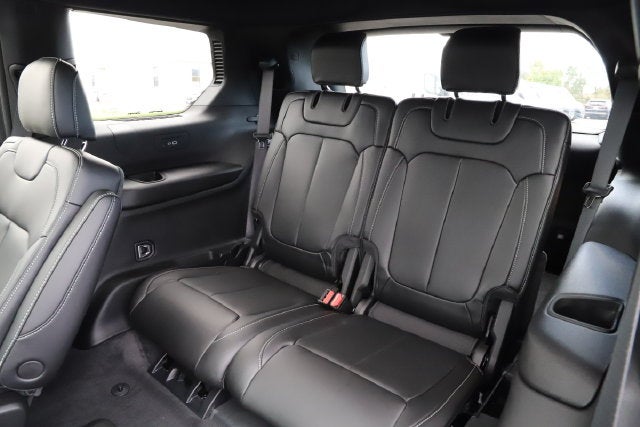 2027 Jeep Grand Cherokee GRAND CHEROKEE L LIMITED 4X4