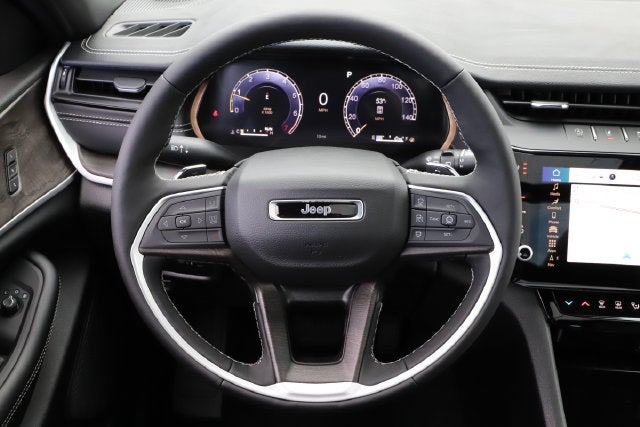 2027 Jeep Grand Cherokee GRAND CHEROKEE L LIMITED 4X4