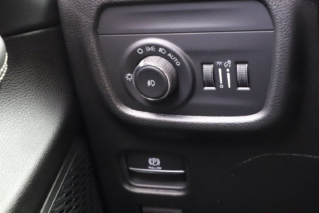 2027 Jeep Grand Cherokee GRAND CHEROKEE L LIMITED 4X4