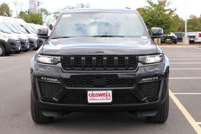 2027 Jeep Grand Cherokee GRAND CHEROKEE L LIMITED 4X4