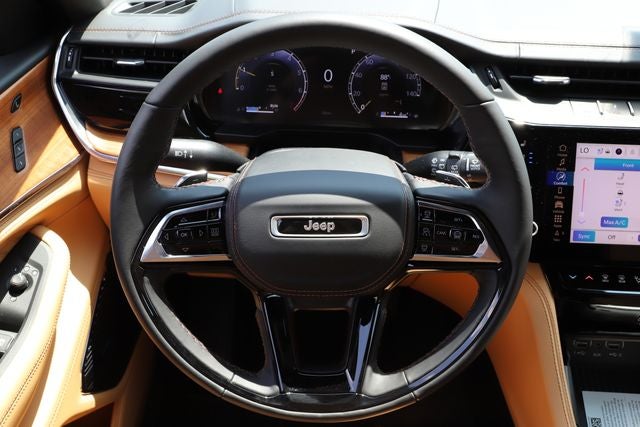 2026 Jeep Grand Cherokee GRAND CHEROKEE L SUMMIT 4X4