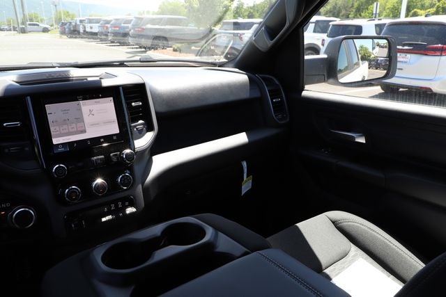 2026 RAM Ram 1500 RAM 1500 TRADESMAN QUAD CAB 4X4 6'4' BOX