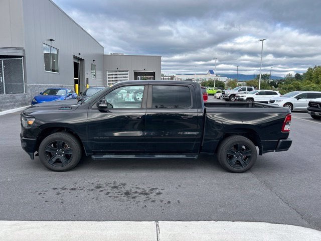 2022 RAM 1500 Big Horn Crew Cab 4x4 5'7' Box