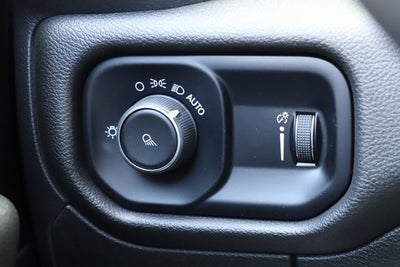 2024 RAM 1500 Big Horn Crew Cab 4x4 5'7' Box