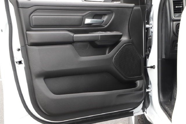 2027 RAM Ram 1500 RAM 1500 TRADESMAN CREW CAB 4X4 5'7' BOX