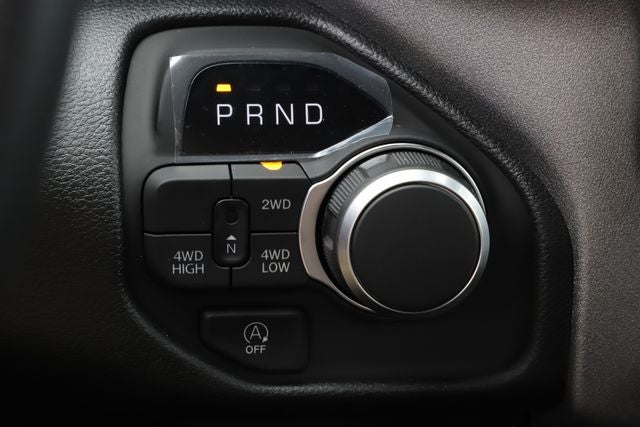 2027 RAM Ram 1500 RAM 1500 TRADESMAN CREW CAB 4X4 5'7' BOX