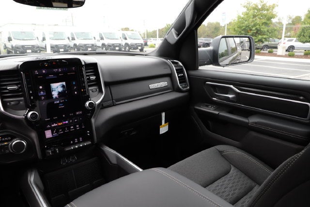 2027 RAM Ram 1500 RAM 1500 BIG HORN CREW CAB 4X4 5'7' BOX
