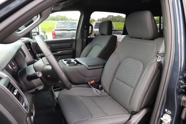 2026 RAM 1500 RAM 1500 WARLOCK CREW CAB 4X4 5'7' BOX