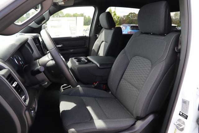 2026 RAM Ram 1500 RAM 1500 TRADESMAN CREW CAB 4X4 5'7' BOX