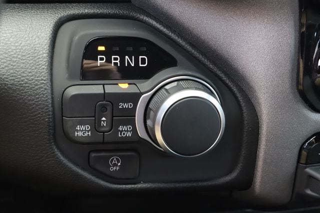 2026 RAM Ram 1500 RAM 1500 TRADESMAN CREW CAB 4X4 5'7' BOX