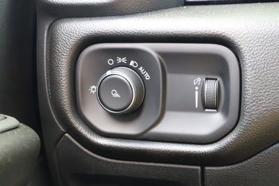 2026 RAM Ram 1500 RAM 1500 TRADESMAN CREW CAB 4X4 5'7' BOX