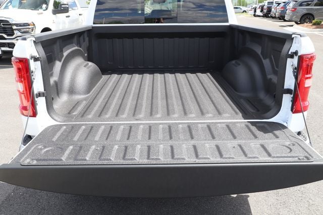 2026 RAM Ram 1500 RAM 1500 TRADESMAN CREW CAB 4X4 5'7' BOX