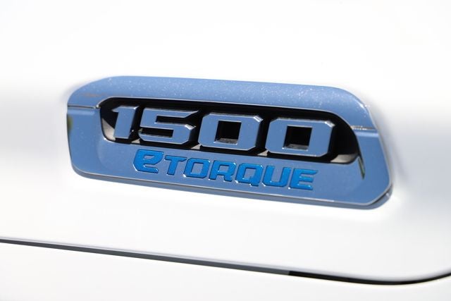 2026 RAM Ram 1500 RAM 1500 TRADESMAN CREW CAB 4X4 5'7' BOX