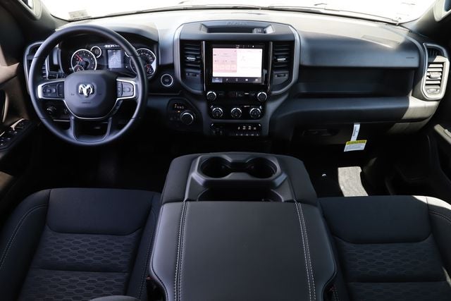 2026 RAM Ram 1500 RAM 1500 TRADESMAN CREW CAB 4X4 5'7' BOX