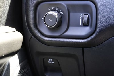 2026 RAM Ram 1500 RAM 1500 TRADESMAN CREW CAB 4X4 5'7' BOX
