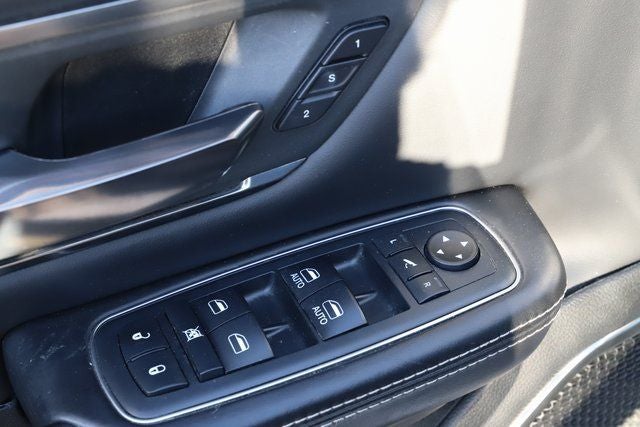 2019 RAM 1500 Limited Crew Cab 4x4 5'7' Box