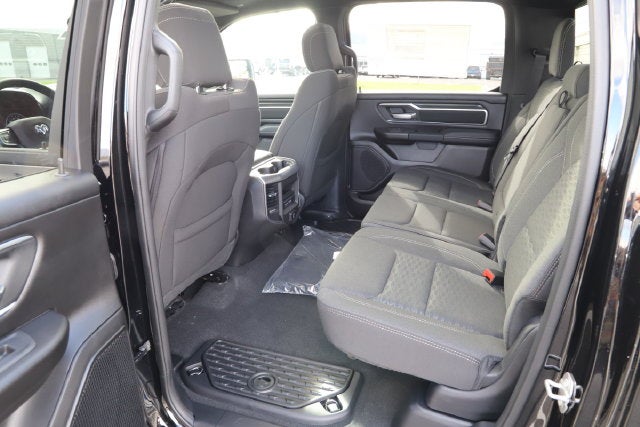 2027 RAM Ram 1500 RAM 1500 BIG HORN CREW CAB 4X4 6'4' BOX