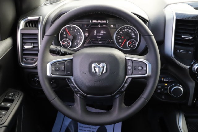 2027 RAM Ram 1500 RAM 1500 BIG HORN CREW CAB 4X4 6'4' BOX