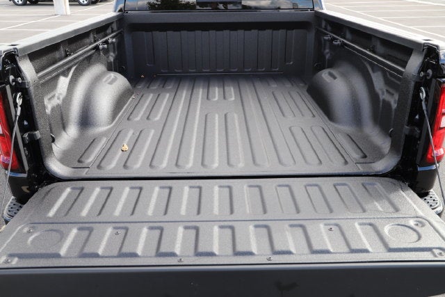 2027 RAM Ram 1500 RAM 1500 BIG HORN CREW CAB 4X4 6'4' BOX