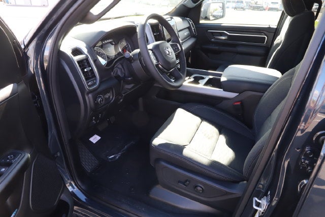 2027 RAM Ram 1500 RAM 1500 BIG HORN CREW CAB 4X4 6'4' BOX