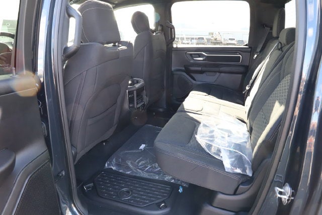 2027 RAM Ram 1500 RAM 1500 BIG HORN CREW CAB 4X4 6'4' BOX
