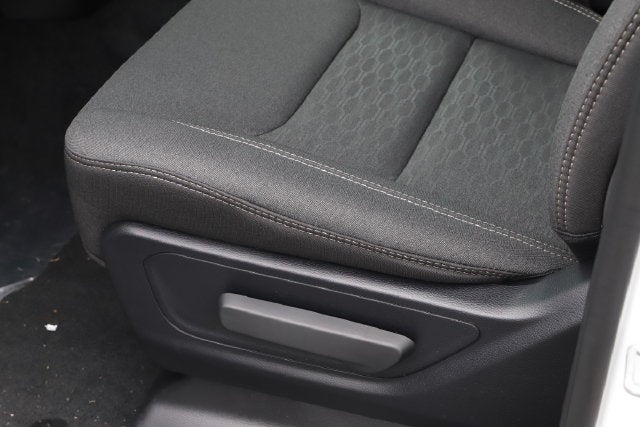 2027 RAM Ram 1500 RAM 1500 EXPRESS CREW CAB 4X4 6'4' BOX