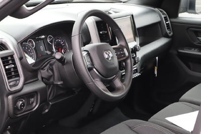 2027 RAM Ram 1500 RAM 1500 EXPRESS CREW CAB 4X4 6'4' BOX