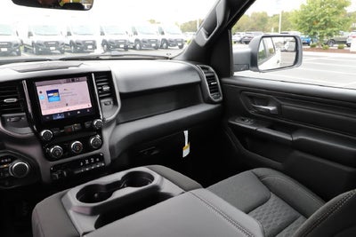 2027 RAM Ram 1500 RAM 1500 EXPRESS CREW CAB 4X4 6'4' BOX