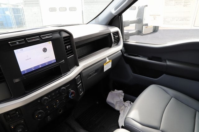 2024 Ford F-550 Chassis XL