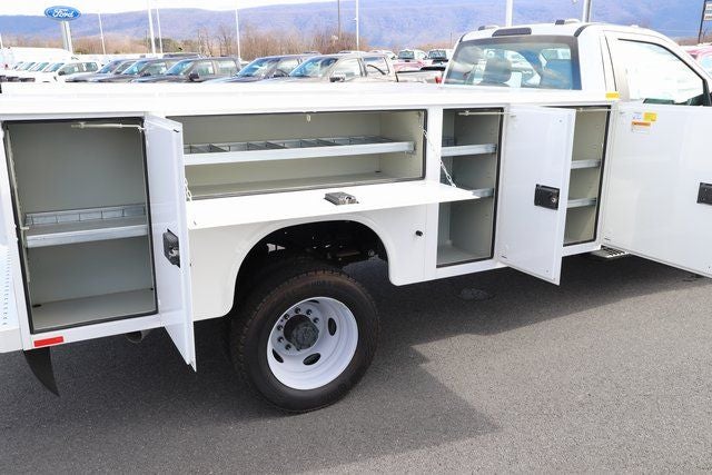 2024 Ford F-550 Chassis XL