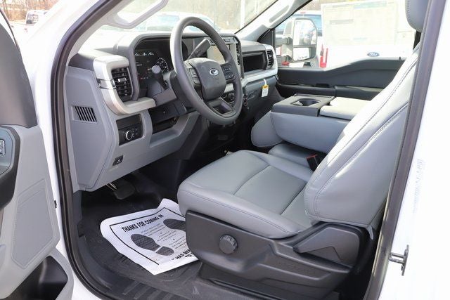 2024 Ford F-550 Chassis XL